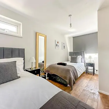 New Cosy Luxury 3 Bedroom House In Battersea London Exterior photo