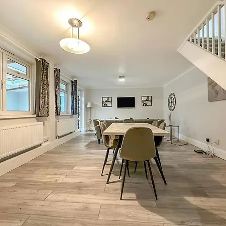 New Cosy Luxury 3 Bedroom House In Battersea London Exterior photo