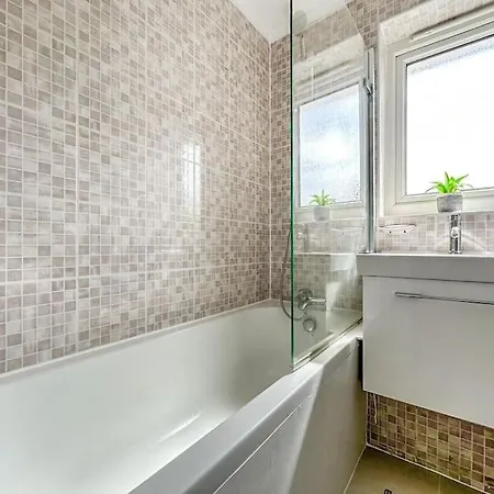 New Cosy Luxury 3 Bedroom House In Battersea London Exterior photo