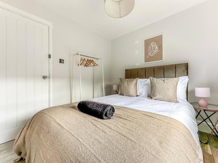 New Cosy Luxury 3 Bedroom House In Battersea Апартаменты *